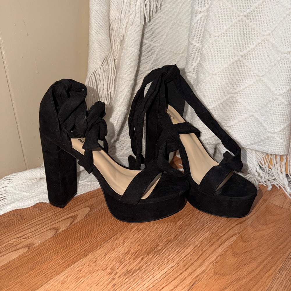 Fashion Nova Heels NWOT